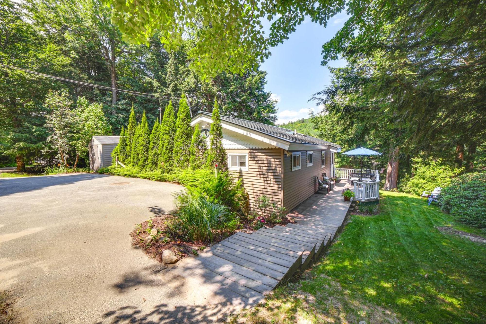 Breathtaking Newbury Cottage With Deck On Chalk Pond Exterior photo